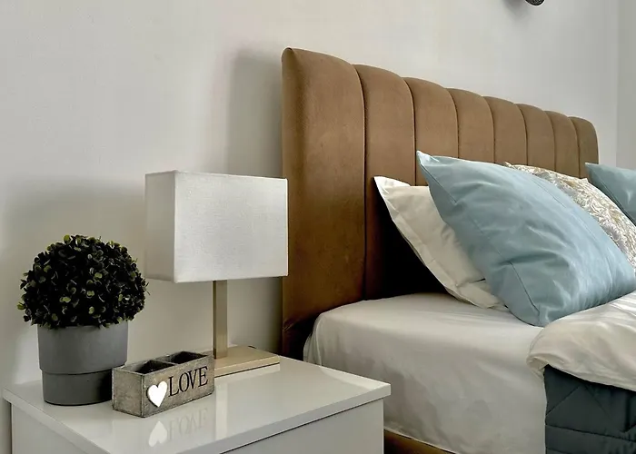 B137 Poseidon With Balcony And Sea View Apartmán